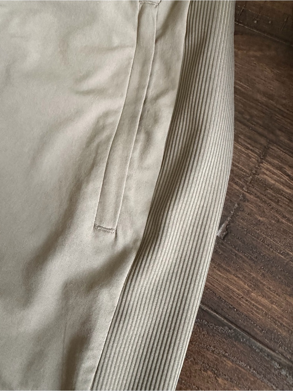 Khaki Stretch Rib-Panel skirt